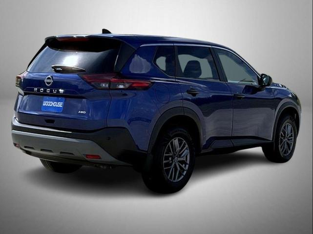 Photo of 2022 Caspian Blue Metallic Nissan Rogue