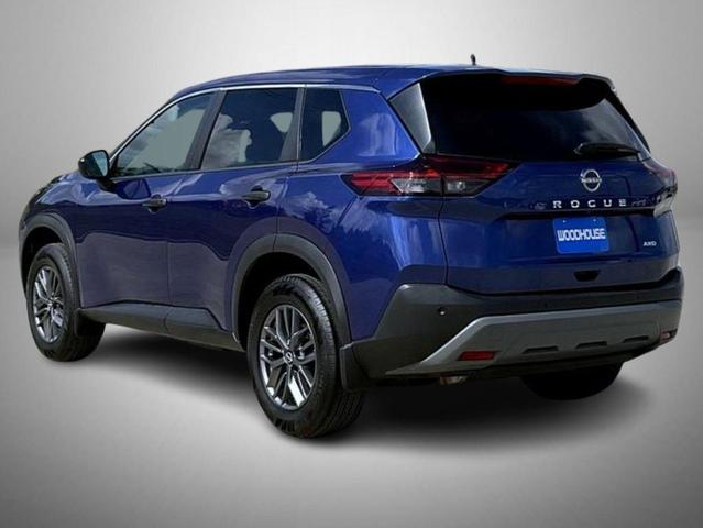 Photo of 2022 Caspian Blue Metallic Nissan Rogue