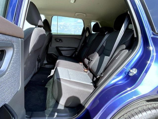 Photo of 2022 Caspian Blue Metallic Nissan Rogue