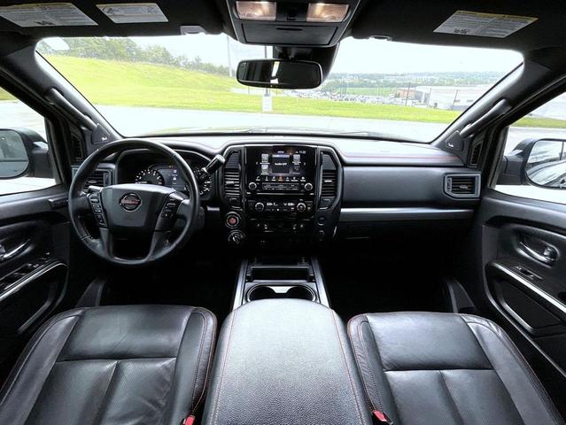 Photo of 2020 Super Black Nissan Titan