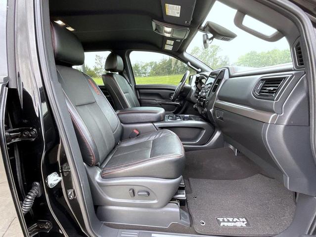 Photo of 2020 Super Black Nissan Titan