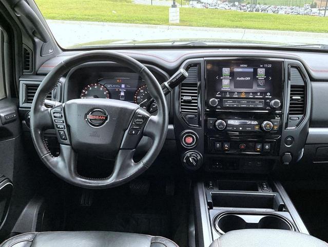 Photo of 2020 Super Black Nissan Titan