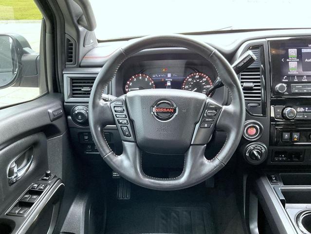 Photo of 2020 Super Black Nissan Titan