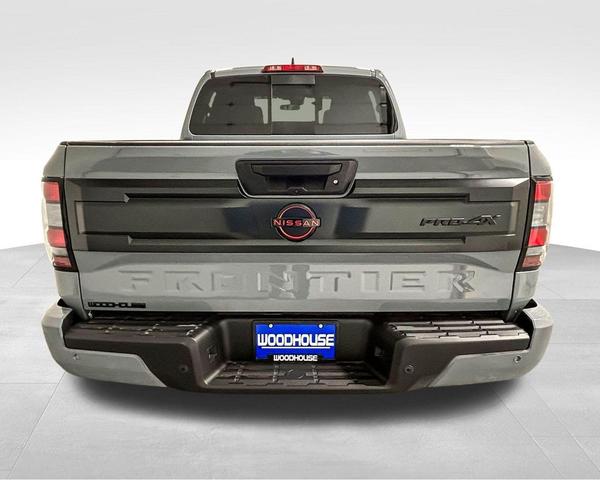 Photo of 2025 Boulder Gray Pearl Nissan Frontier