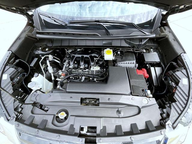 Photo of 2023 Super Black Nissan Pathfinder