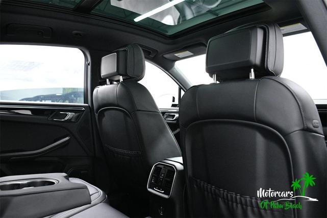Photo of 2025 White Porsche Macan