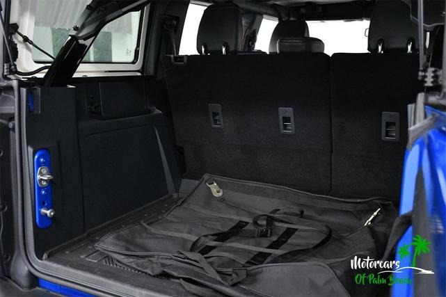 Photo of 2024 Velocity Blue Metallic Ford Bronco
