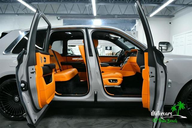 Photo of 2023 Gray Rolls-Royce Cullinan