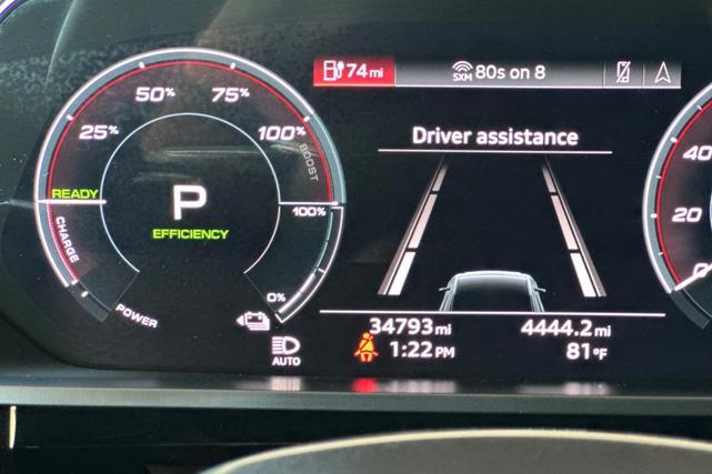Photo of 2022 Glacier White Metallic Audi e-tron