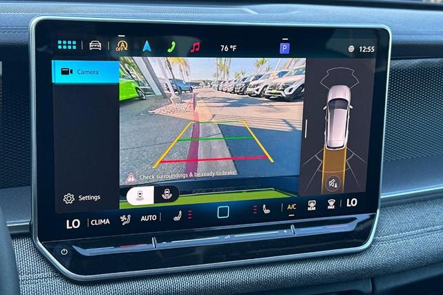 Photo of 2025 Deep Black Pearl Effect Volkswagen Tiguan