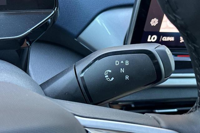 Photo of 2025 Deep Black Pearl Effect Volkswagen ID.4