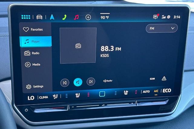 Photo of 2025 Deep Black Pearl Effect Volkswagen ID.4