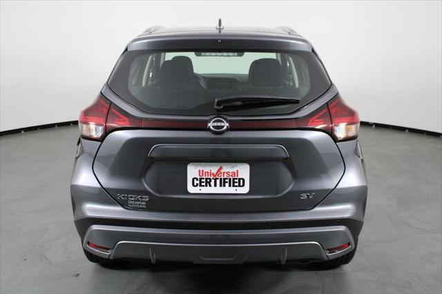 Photo of 2024 Gun Metallic Nissan Kicks