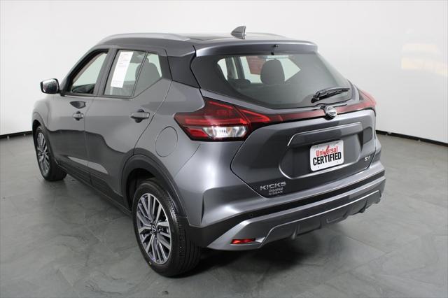 Photo of 2024 Gun Metallic Nissan Kicks