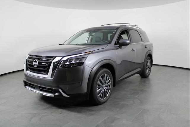 Photo of 2025 Gun Metallic Nissan Pathfinder