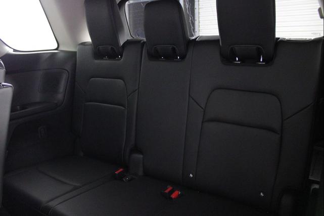 Photo of 2025 Gun Metallic Nissan Pathfinder