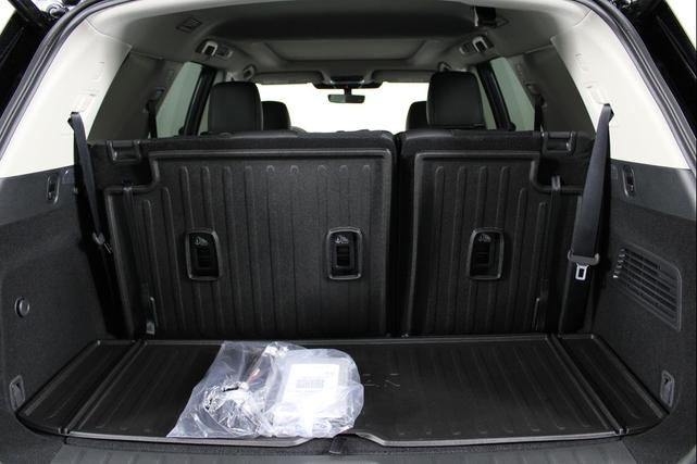 Photo of 2025 Gun Metallic Nissan Pathfinder