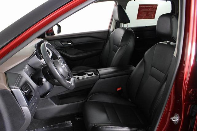 Photo of 2023 Scarlet Ember Tintcoat Nissan Rogue