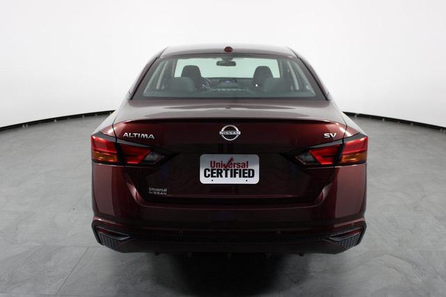 Photo of 2023 Garnet Pearl Metallic Nissan Altima