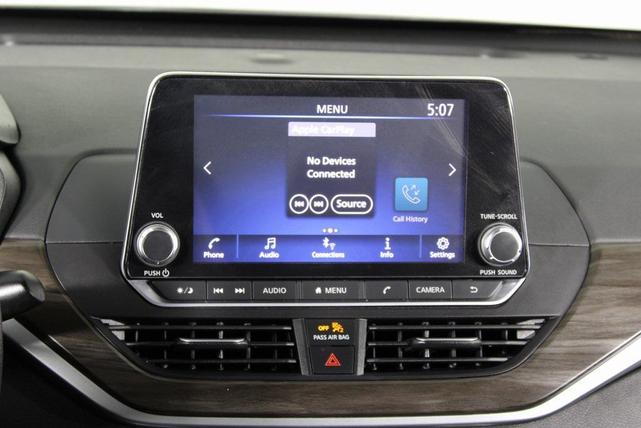 Photo of 2023 Garnet Pearl Metallic Nissan Altima