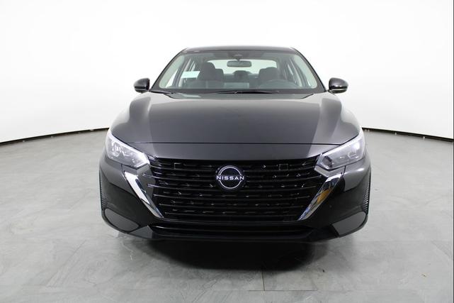 Photo of 2025 Super Black Nissan Sentra