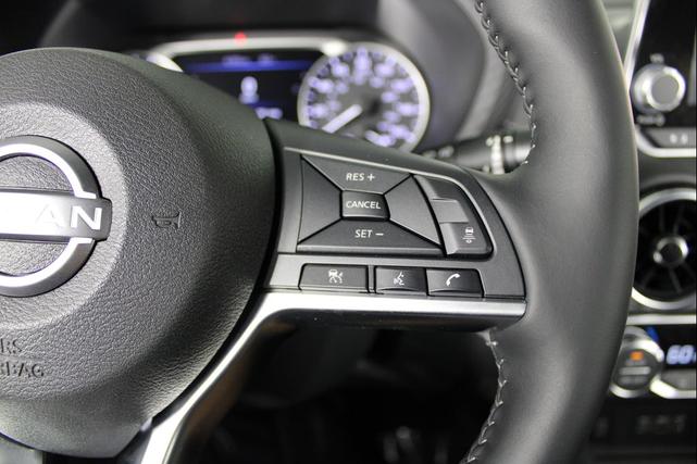 Photo of 2025 Super Black Nissan Sentra