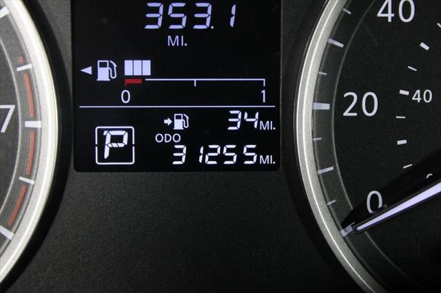 Photo of 2023 Super Black Nissan Kicks
