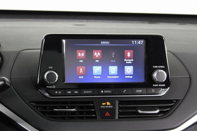 Photo of 2024 Gun Metallic Nissan Altima