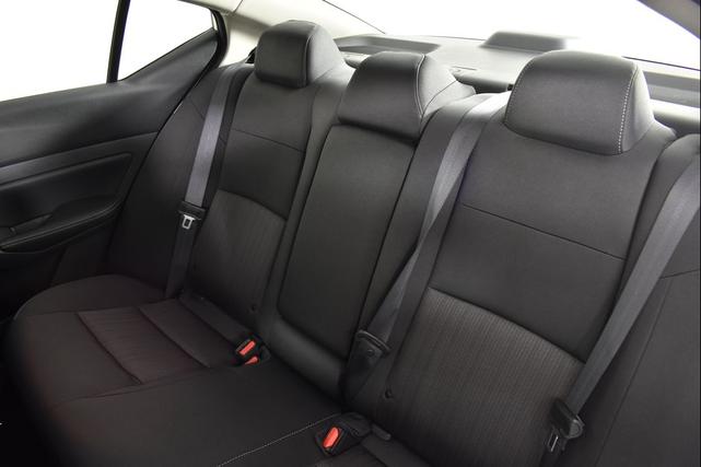 Photo of 2025 Pearl White Tricoat Nissan Altima