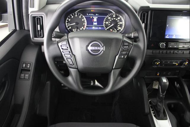 Photo of 2026 Glacier White Nissan Frontier
