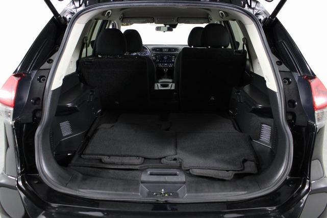 Photo of 2019 Magnetic Black Pearl Nissan Rogue