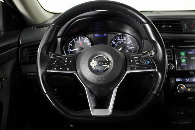 Photo of 2019 Pearl White Tricoat Nissan Rogue
