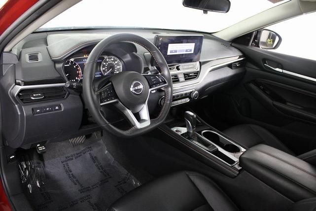 Photo of 2023 Scarlet Ember Tintcoat Nissan Altima