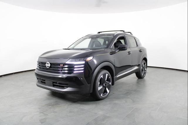 Photo of 2025 Super Black Nissan Kicks