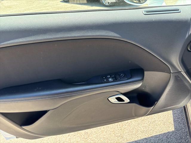 Photo of 2022 White Knuckle Clearcoat Dodge Challenger