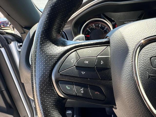 Photo of 2022 White Knuckle Clearcoat Dodge Challenger