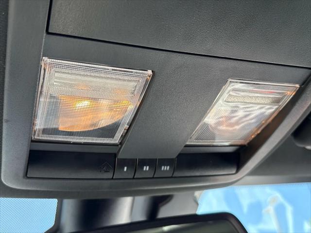 Photo of 2022 White Knuckle Clearcoat Dodge Challenger