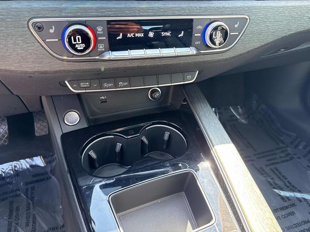 Photo of 2022 Glacier White Metallic Audi A5