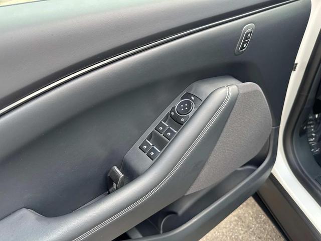 Photo of 2023 Space White Metallic Ford Mustang Mach-E