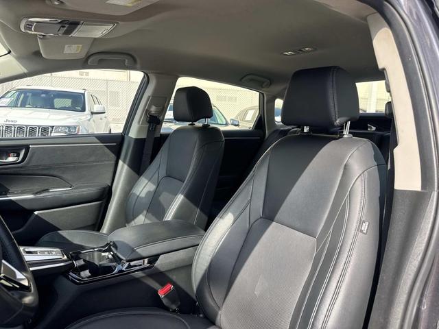 Photo of 2019 Modern Steel Metallic Honda Clarity Plug-In Hybrid