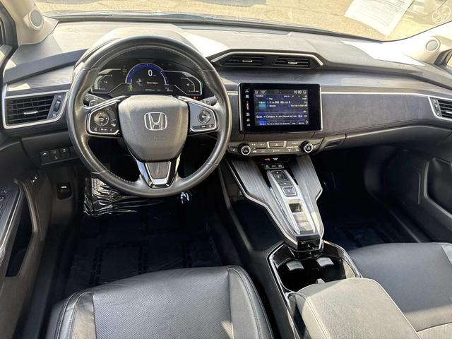 Photo of 2019 Modern Steel Metallic Honda Clarity Plug-In Hybrid