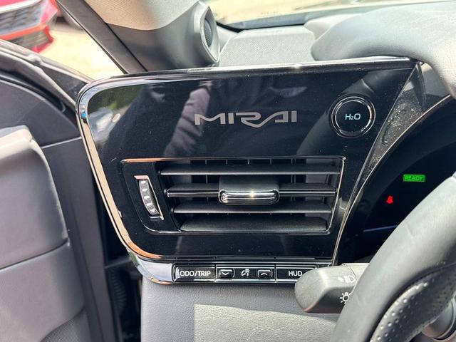 Photo of 2023 Black Toyota Mirai