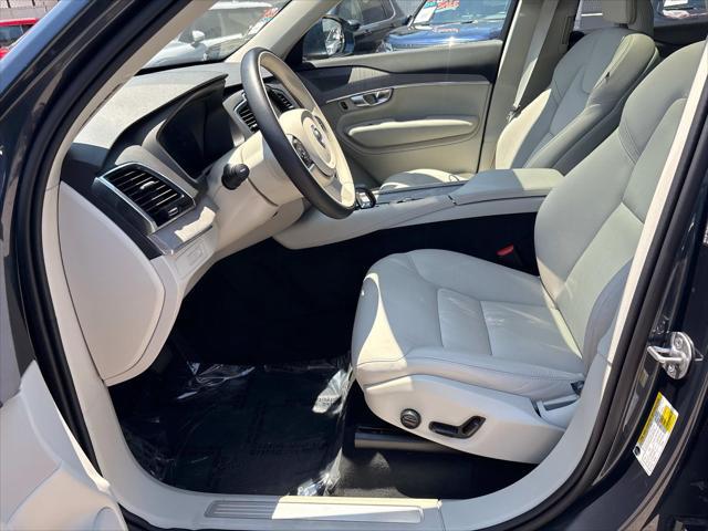 Photo of 2025 Denim Blue Metallic Volvo XC90 Plug-In Hybrid