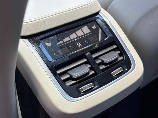 Photo of 2025 Denim Blue Metallic Volvo XC90 Plug-In Hybrid