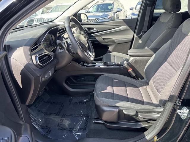 Photo of 2023 Mosaic Black Metallic Chevrolet Bolt EUV