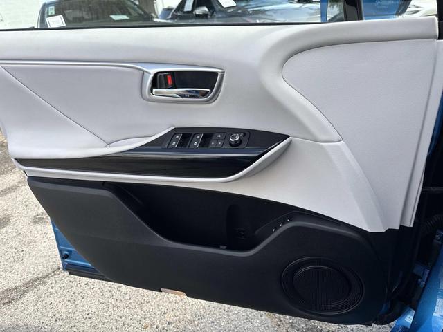 Photo of 2020 Atmospheric Blue Metallic Toyota Mirai