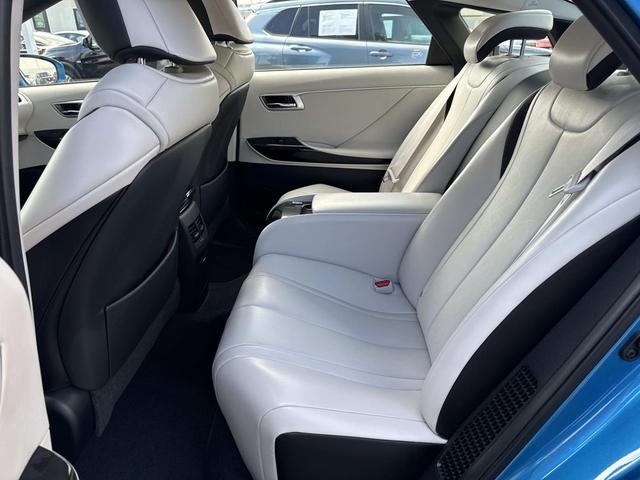 Photo of 2020 Atmospheric Blue Metallic Toyota Mirai