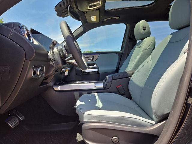 Photo of 2025 Cosmos Black Metallic Mercedes-Benz EQB 350