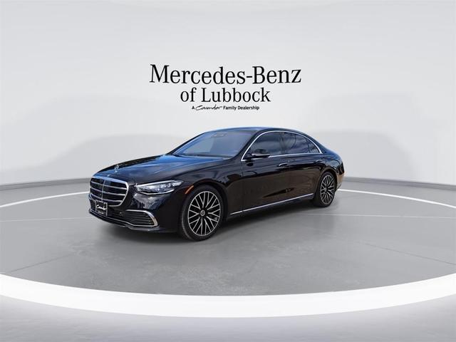 Photo of 2023 Black Mercedes-Benz S-Class