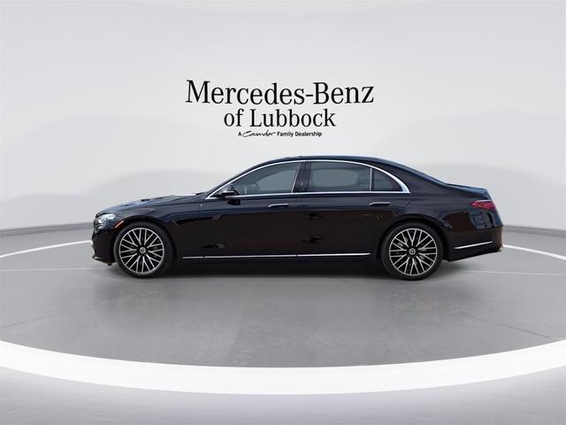 Photo of 2023 Black Mercedes-Benz S-Class